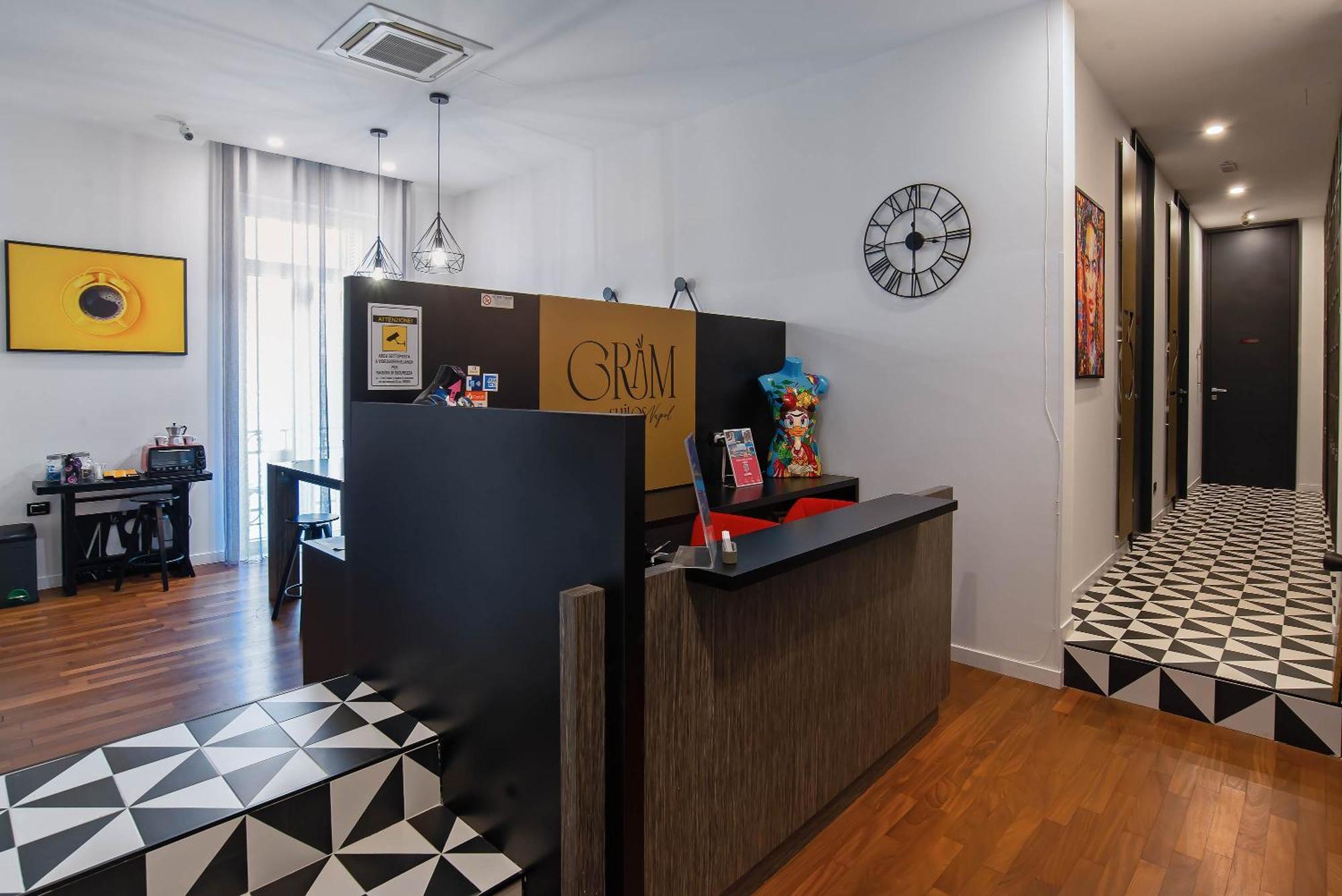 Gram Suites Napoli Eksteriør billede